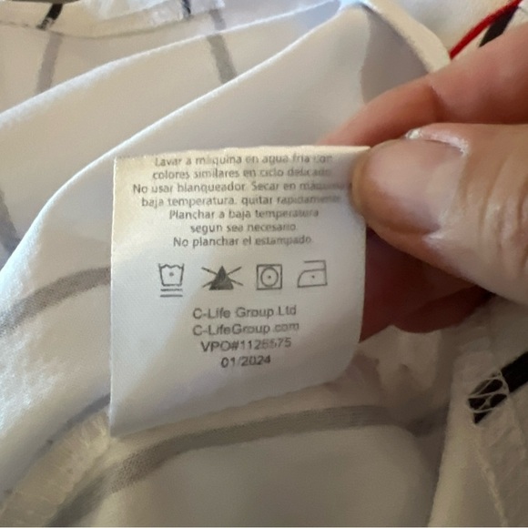 Mickey Mouse #28 Baseball Jersey White Button Pinstriped Disney Sz S Disneyland - Picture 5 of 5